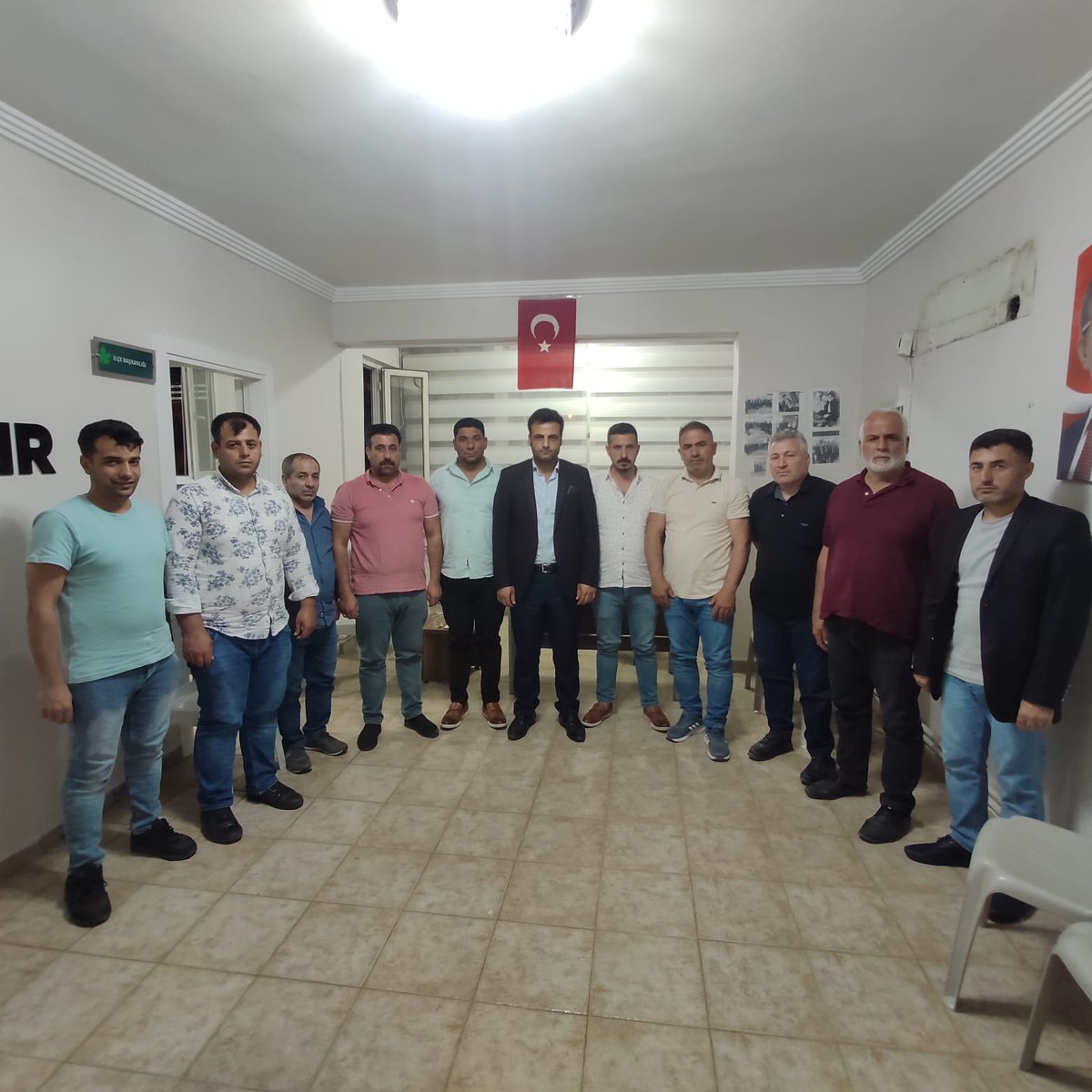 EminKancur's tweet photo. Haftalık ilçe toplantımızı YK üyelerimizin katılımıyla gerçekleştirdik @abdullahyesil63 @gelecek63 @HaliliyeGelecek  #gelecekteumutvar https://t.co/DTn0g1YGch