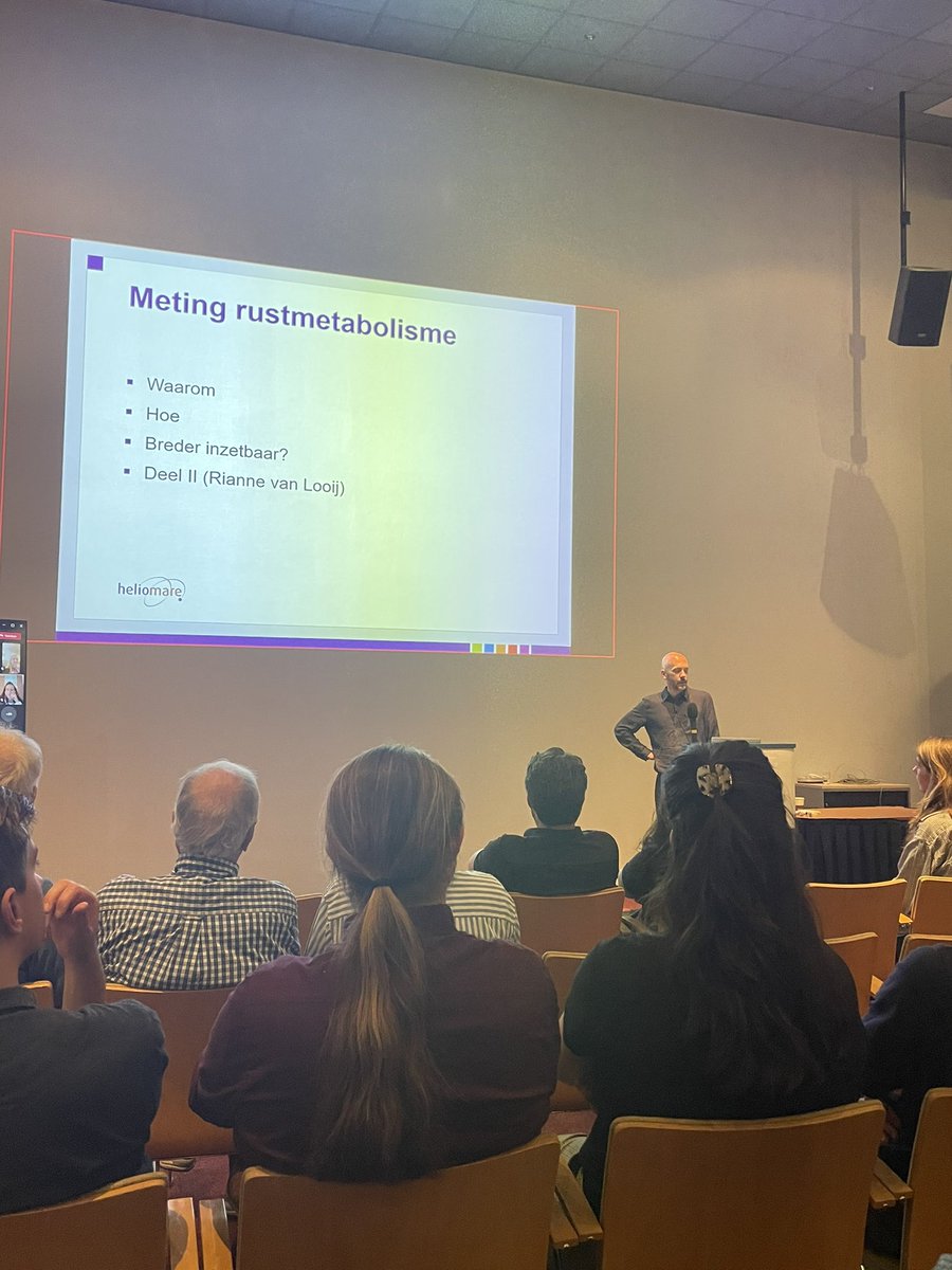 willemijnfab's tweet photo. Presentatie @derdevid @heliomare op de regionale refereeravond over rustmetabolisme bij dwarslaesie. In de chron fase heeft 60-80% overgewicht of obesitas https://t.co/Ggf7xrWArl