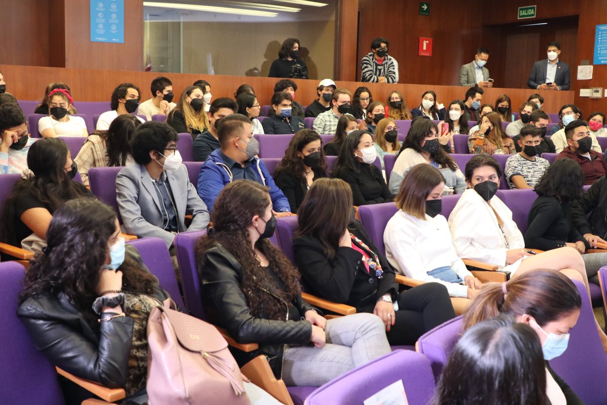 Tec_CSF's tweet photo. Recibimos la visita del Ministro de Estado de Comercio e Industria de Singapur, Alvin Tan; en compañía de nuestro #ProfesorTec, el Embajador de México, Miguel Ruiz Cabañas, para conversar con nuestros estudiantes sobre el ingreso de Singapur a la #AlianzaDelPacifico. 🇸🇬🇲🇽 #TecCSF https://t.co/w35a0n2yQP