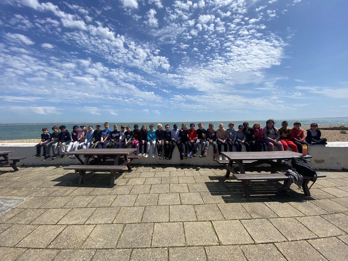 St Hugh of Lincoln tweet media