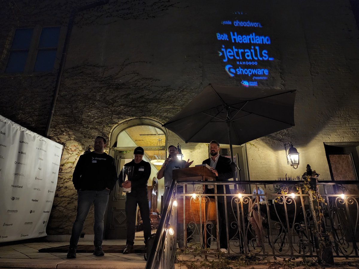 SethRand's tweet photo. โ๏ธ Last week, I attended @retailXofficial in Chicago and learned about the latest and greatest in e-commerce. It was a jam-packed few days and the highlight was the event hosted by @JetRails. Till next time! #RICE22 #WizardDigital https://t.co/c7lFEPuSPX