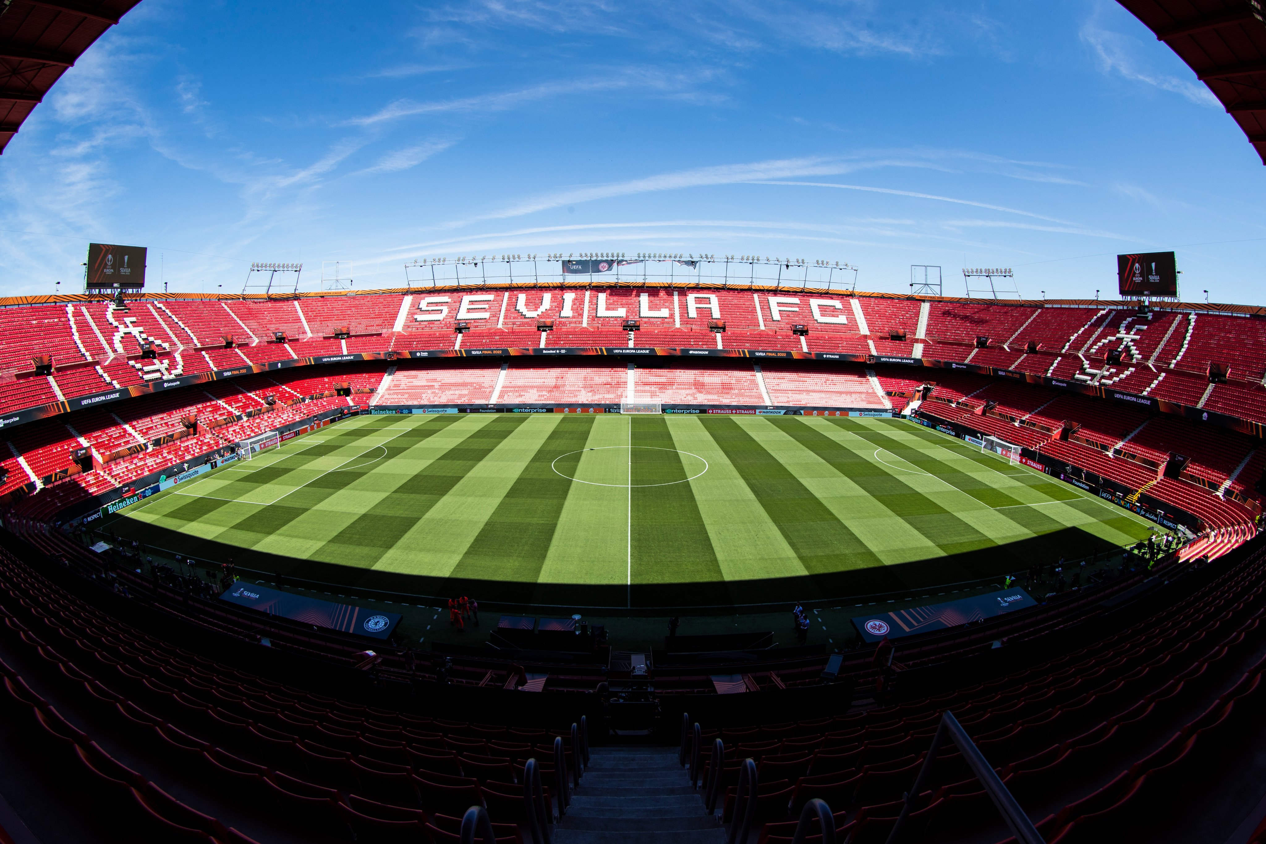 sevilla stadyum uefa finali