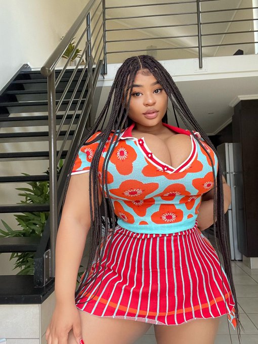 Check me without this set on here https://t.co/3qoNvXbiog https://t.co/44m6wwfjKB