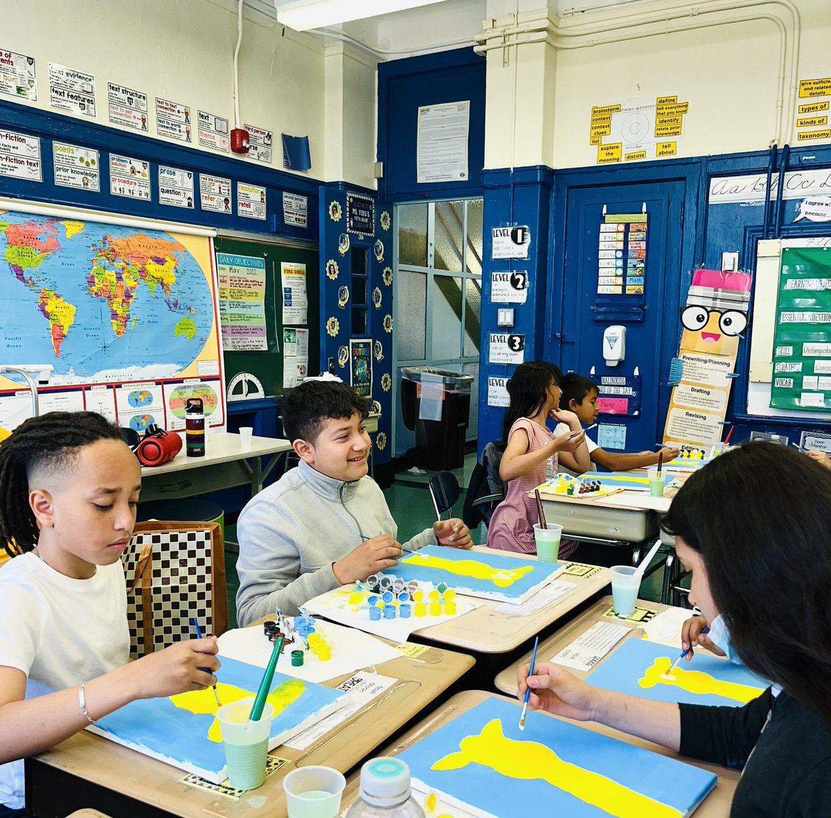 Mrs. O’Malley & Ms. Leoutsakos PS 66Q Class 502 tweet media