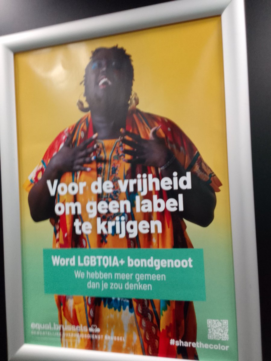 nicdas13's tweet photo. For the liberty from receiving any label #sharethecolor #loveislove 🌈🌈🌈 today at @BruxellesEnv https://t.co/AR0hMCmkhE