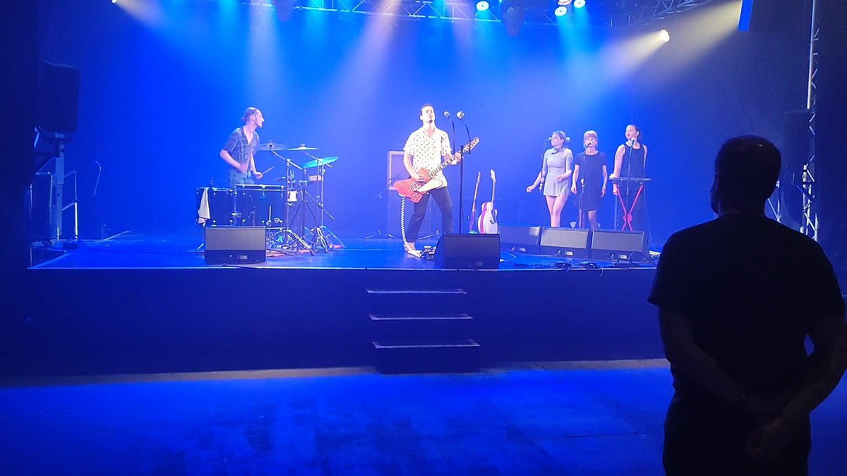 clouds_glossy's tweet photo. Our 3 days #StageCoaching at @LaTannerie are coming to an end!
HUGE thanks to Arnaud Fournier whose professionalism, kindness and relevance will have allowed us to take the next step on stage! ๐ฅ
#LiveBand #IndieMusic #MusicTraining #Musicians https://t.co/K2P6Q4n6Od