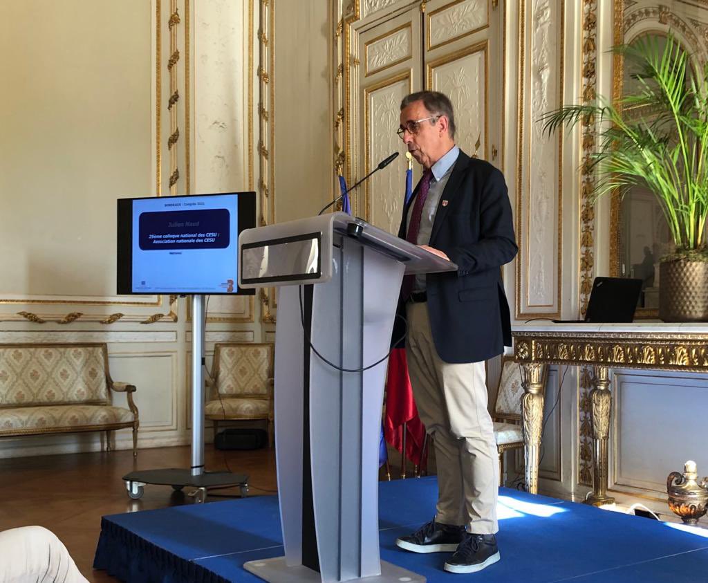 ANCESU_'s tweet image. 🏅À l’occasion du 15ème anniversaire du Club des Ambassadeurs de @Bordeaux, @PierreHurmic a récompensé l’@ANCESU_ et le #CESU33 pour l’organisation du 29ème Colloque national des #CESU 🎈
@yannbubien @CHUBordeaux @ARS_NAquit @Julien__Naud @BordeauxMeeting @BrigitteBLOCH @SFMU_MS