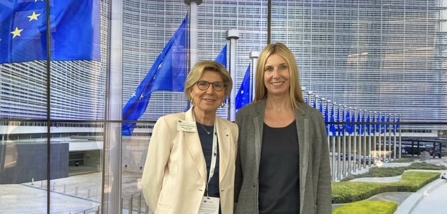DianeSchmittEU's tweet photo. Today with @emoironbraud, we co-chaired the joint meeting of 🇪🇺 National Rapporteurs and 🇪🇺Civil Society Platform. 🙏 to participants &amp; speakers. Our topics: follow-up of the Common Plan on #HumanTrafficking 🇺🇦, addressing the online dimension &amp; labour exploitation. https://t.co/yYgOA19U3D