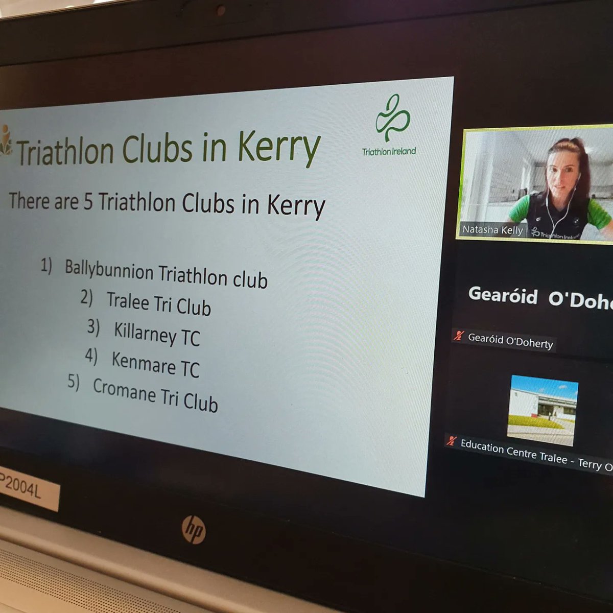 KerryRSP's tweet photo. โ๏ธ Many thanks to Natasha Kelly from @triathlonireland who delivered our #BikeWeek Webinar "Introduction to Triathlon"
๐โโ๏ธ๐ด๐๐ผโโ๏ธ
Over 500 primary school students from all over Kerry tuned in & aced the end of webinar quiz๐ฏ๐๐ป
#BikeWeek / #ClickintoGear / #BikeWeekKerry https://t.co/R8UFF8x1Gx
