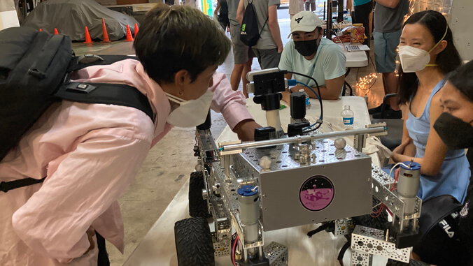 Oceanit's tweet photo. https://t.co/GpfuyHxNF0 On Friday, May 6th, @UHManoaMath held their “Be a Scientist Night” with the Institute for Human Services, Oahu’s largest shelter, for a fun night of STEM education activities. Click to read about the event! https://t.co/Ozod4CsBTr