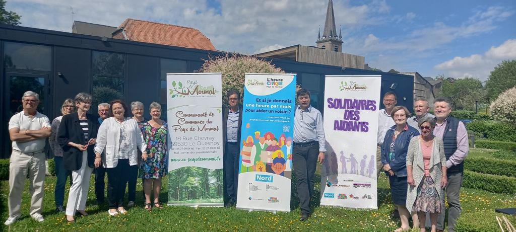 Atanase Périfan ن (@atanaseperifan) on Twitter photo Très belle rencontre avec des #SeniorsSoldiaires engagés au service des plus âgés au Pays de Mormal, les élus et les services pour lancer #HeureCivique avec le soutien de la conférence des financeurs du <a href="/departement59/">Département du Nord</a> et <a href="/AgircArrco/">Agirc-Arrco</a> <a href="/VoisinSolidaire/">Voisins Solidaires</a> Très belle rencontre avec des #SeniorsSoldiaires engagés au service des plus âgés au Pays de Mormal, les élus et les services pour lancer #HeureCivique avec le soutien de la conférence des financeurs du <a href="/departement59/">Département du Nord</a> et <a href="/AgircArrco/">Agirc-Arrco</a> <a href="/VoisinSolidaire/">Voisins Solidaires</a>