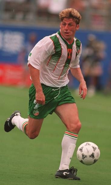 robertmdaws's tweet photo. #AndyTownsend #ROI ..in a nice looking kit https://t.co/lItpPZ9g6H