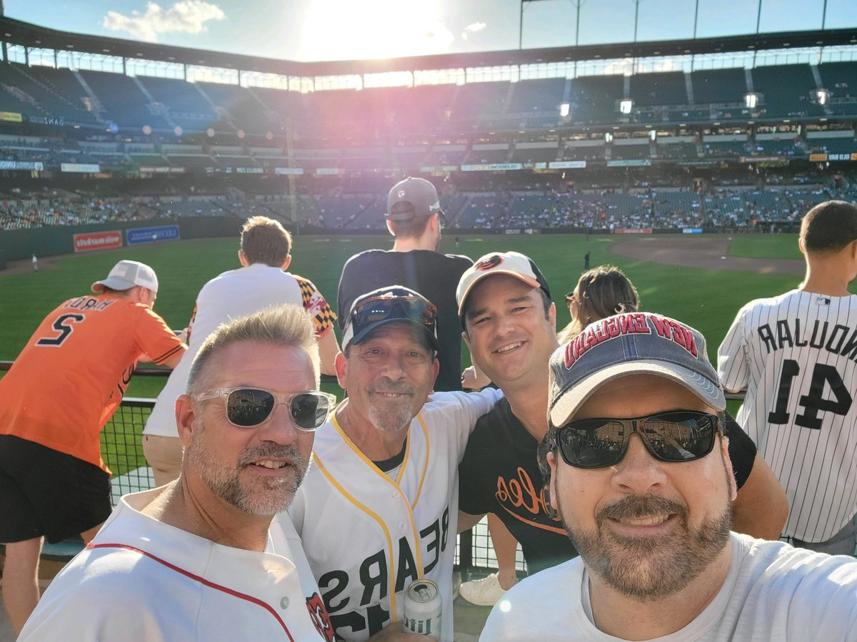 SangerTweets's tweet photo. Great event last night for @EASFAAnews at the ballpark, with @ScottOrris3 and friends!  #camdenyards https://t.co/1ntalq7G1R