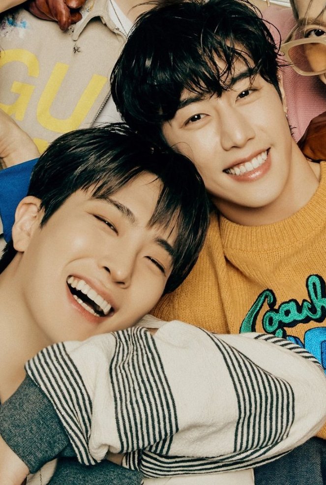 Everythingis_3's tweet photo. เหลือหันมามู่มู่หน้า มู่มู่แจ้มคนน้อง พี่รอไรคะ #markjae #มาร์คแจ #mtyj #ป๊าม๊าโคโค่ https://t.co/nXUlMMua2Q