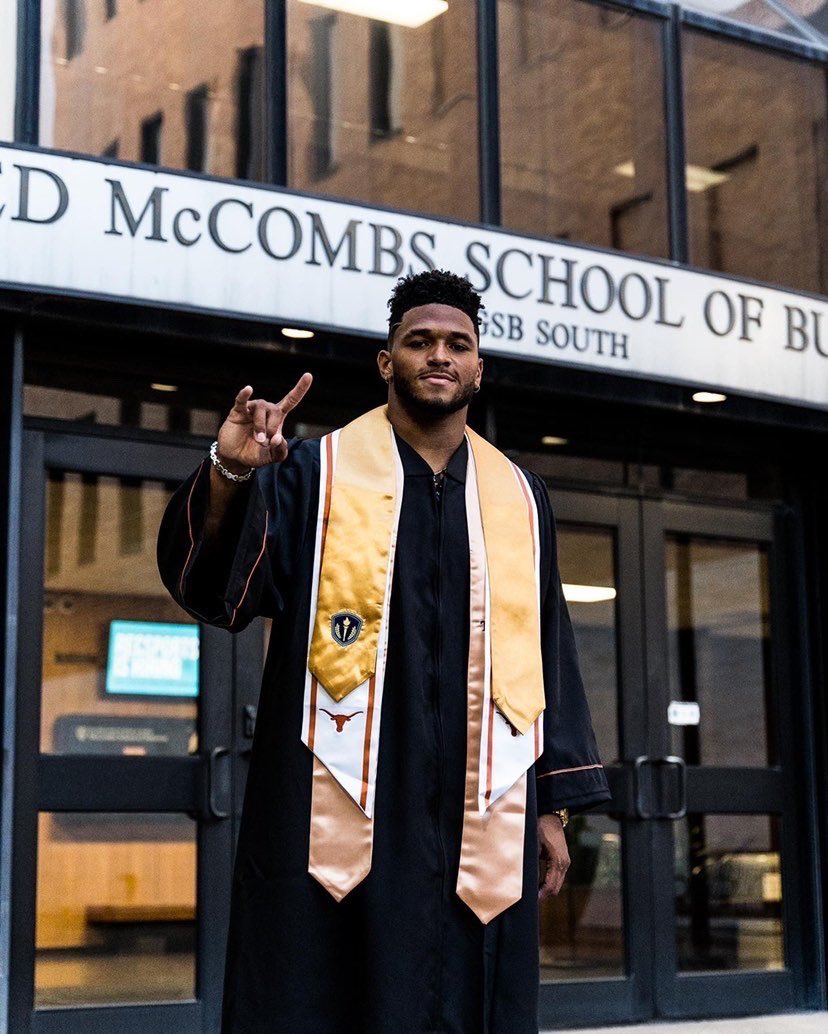 TexasFootball's tweet photo. A leader on and off the field! Congrats @RoschonJ on earning your degree from @UTAustin ππ€ https://t.co/XoEqYTPIdI