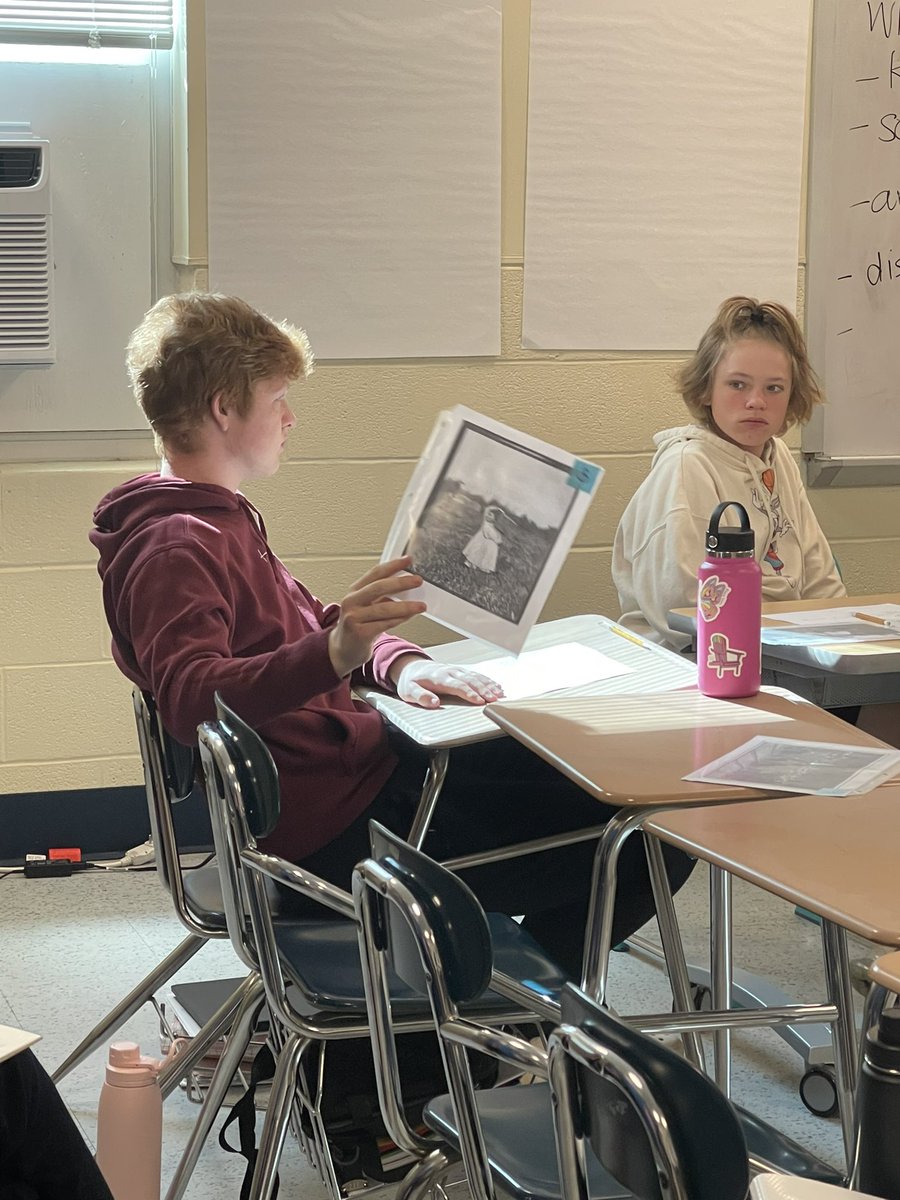 MrsCEastShore's tweet photo. The most powerful professional learning….teachers teaching and modeling for colleagues @MrsEtense @RKravecs3 @MrsB_ESMS @pbegin97 #takingrisks #studentagency #hqi #studenthistorians https://t.co/phrqdpFed3