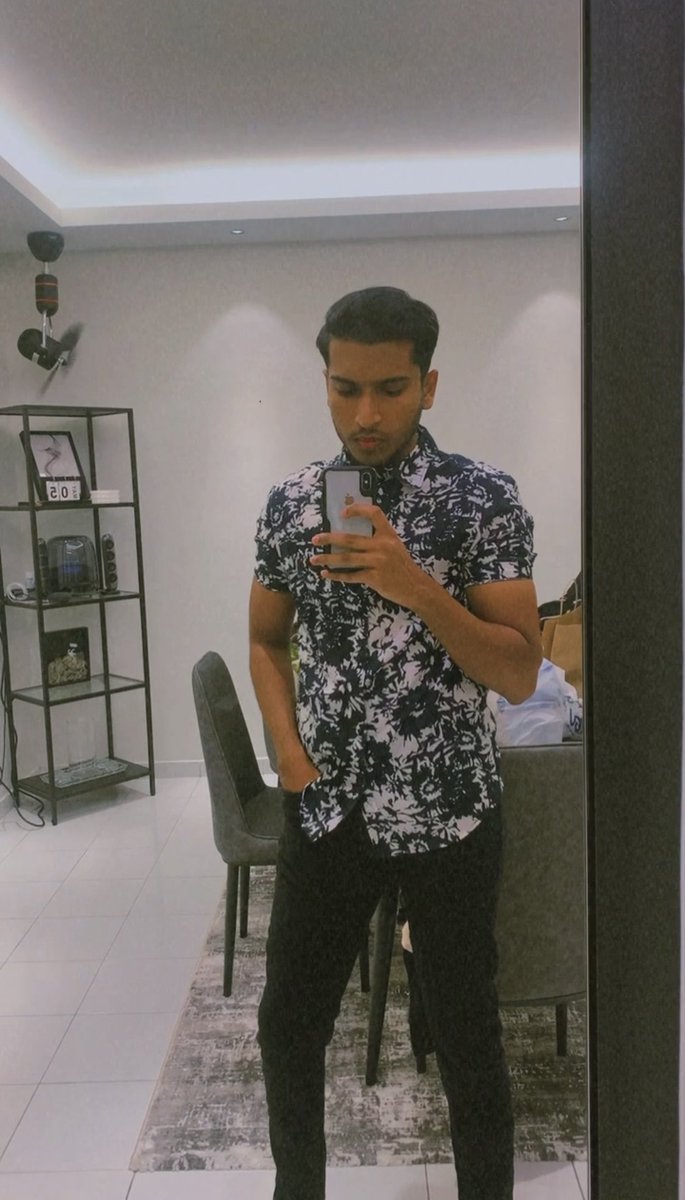 naresh1123's tweet photo. Hi @TwtJodohMY @CariJodohMY, 
Sesiapa sudi, slide in my dms. 

More pics boleh tgk kat highlights on my ig nxresh. https://t.co/TBZFsXYazT