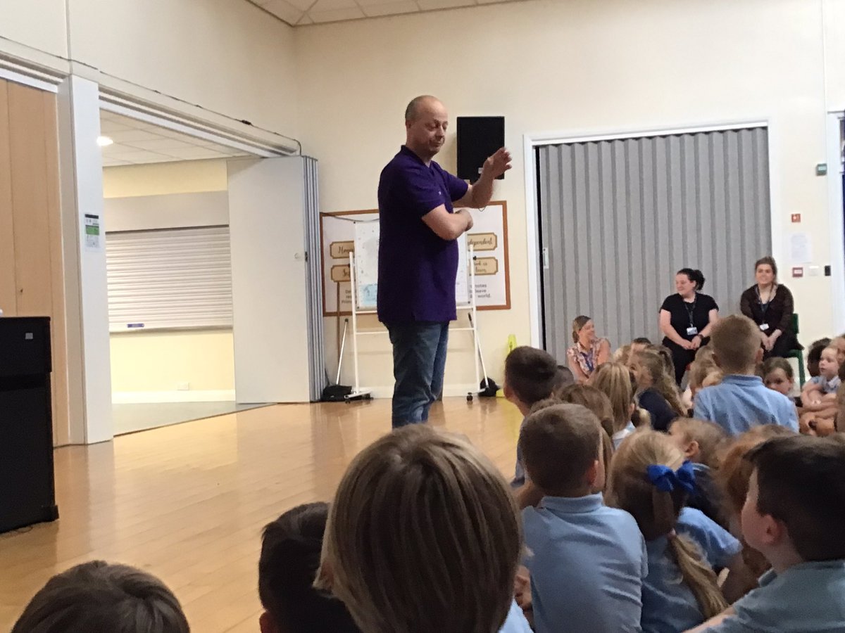 MatWrightMBE's tweet image. It’s been such a privilege to work with 6 wonderful @hcacademytrust schools today. All 6 schools were so welcoming and the children were just fantastic. @tommastersmusic became a bit of a hero. I hope you’ll have us back again! Thank you so much. @MilefieldP