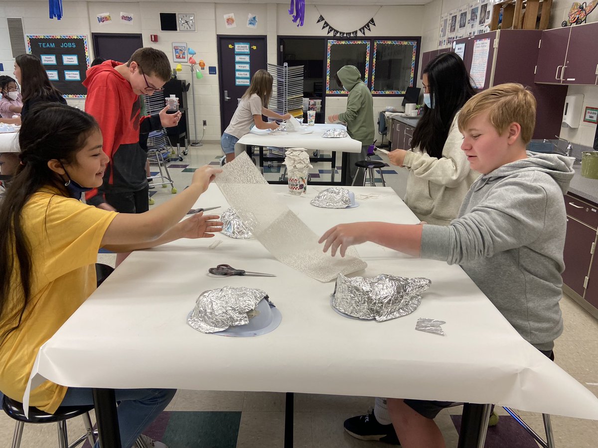 macdougallannie's tweet photo. The 6th grade 4th quarter art students started plaster today! Sculpture using problem solving, critical thinking, and engineering skills while putting smiles on their faces. 💚 🎨 
@NCSD @NoviK6Electives @NoviMeadows #noviart https://t.co/ildYWg69LY