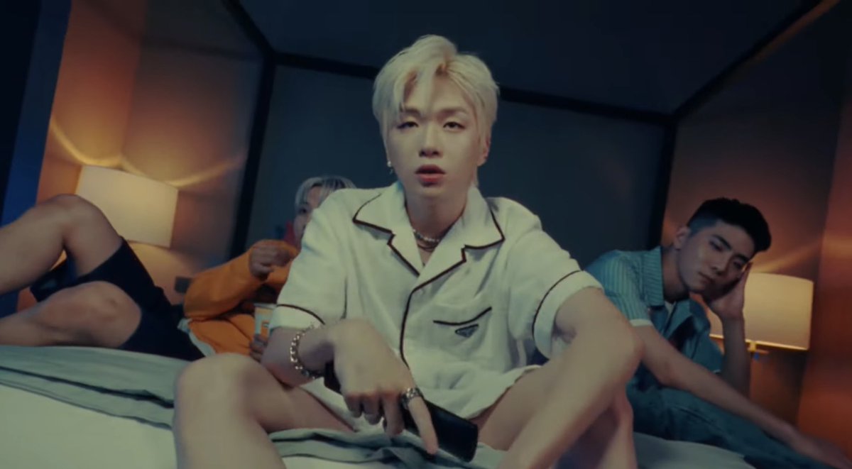 모미 ◡̈ tweet media