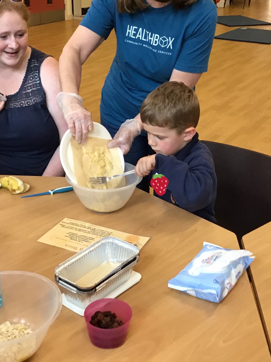 MalpasAlport's tweet photo. Pre-school had a wonderful afternoon tasting fruits and making banana bread with #HealthBox https://t.co/NJvdi7O2wb