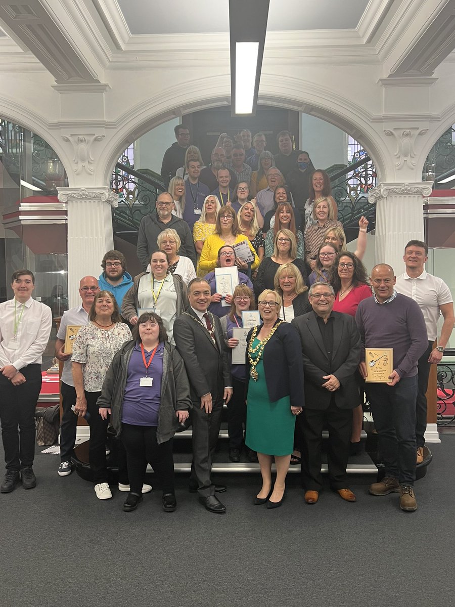 NicolaJRigby's tweet photo. Thank you, to every single volunteer (and those that didn’t make this afternoon) it was lovely to see so many faces, full of the biggest smiles 🥰 #thankyou #thehamlet @CllrChrisReady https://t.co/lMBvHr6GKQ