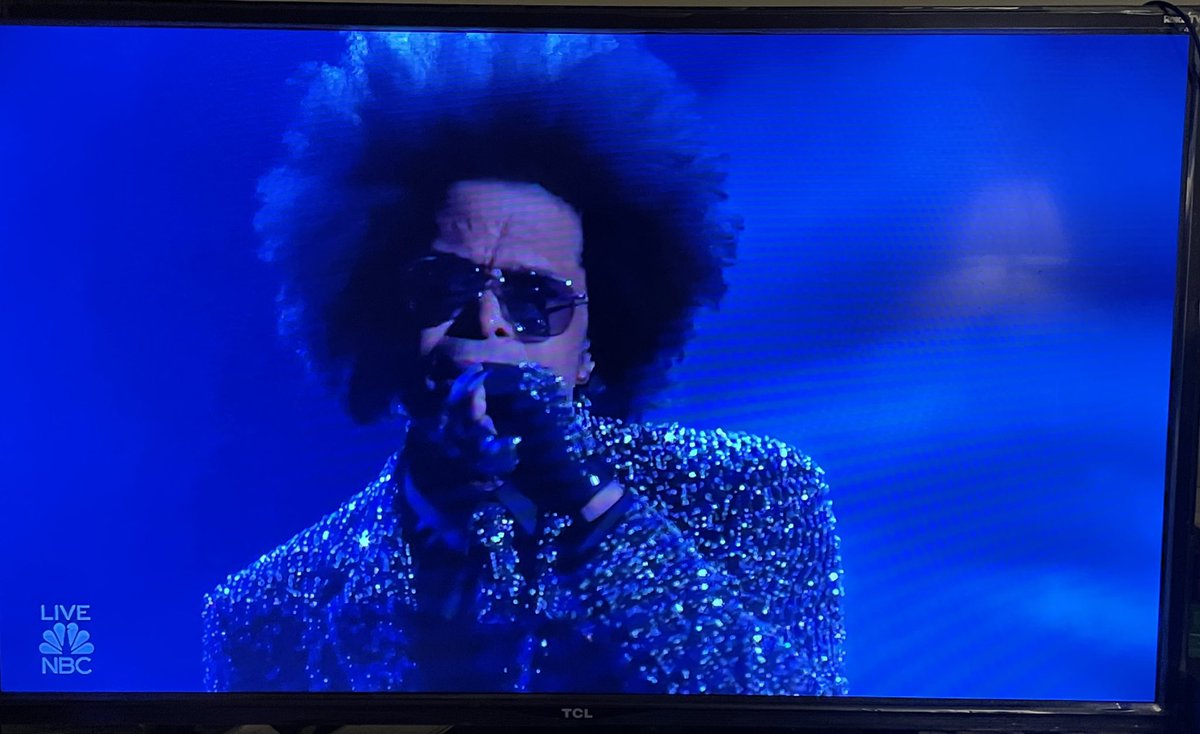 ronnayphotos's tweet photo. โYouโre every wonder in this world to meโ @_MAXWELL_ you did THAT!! Outstanding rendition on the @BBMAs Max! #BillboardMusicAwardsย #maxwell #Thriller40 #MichaelJackson #LadyInMyLife ๐๐ซถ๐ฝ๐ค https://t.co/uYorgwHCv3
