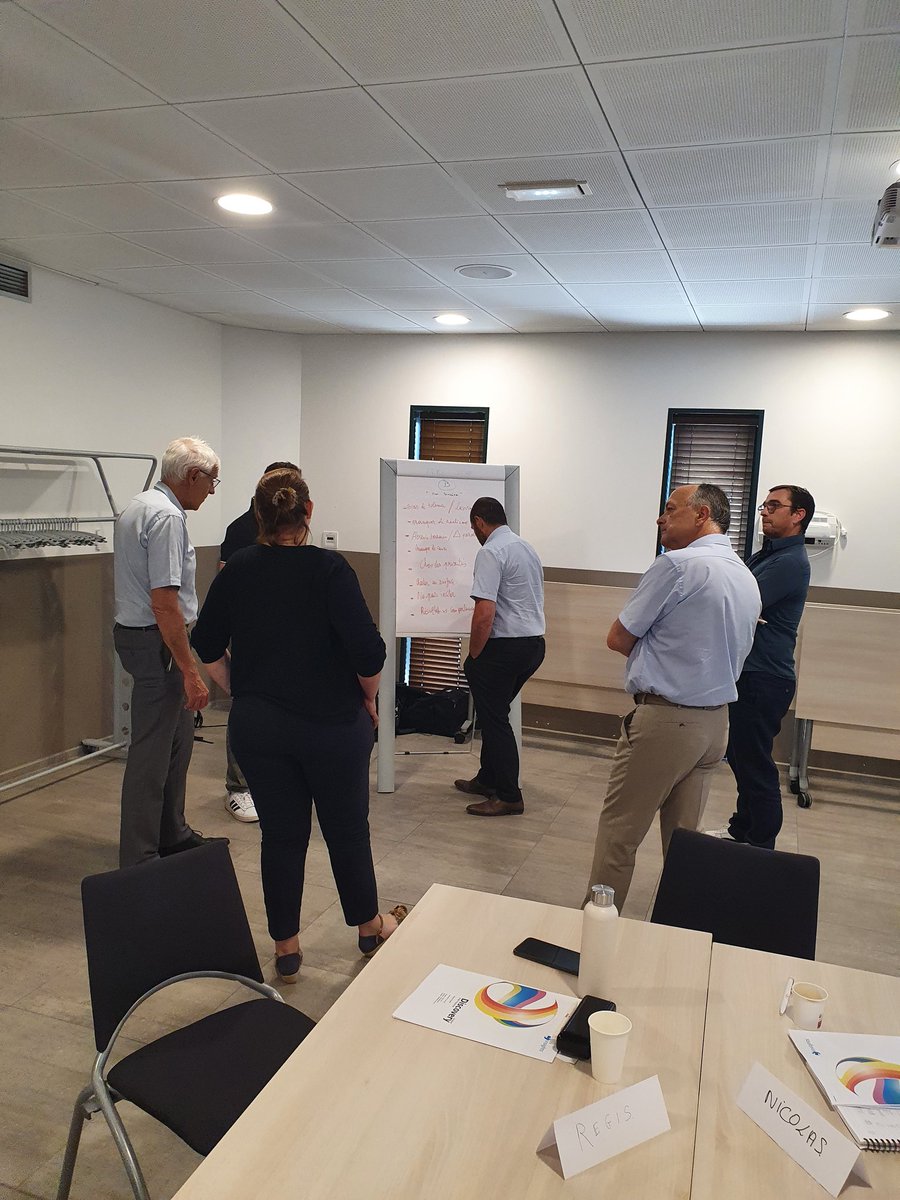 pierre_chambon's tweet photo. Merci aux équipes @TechnipEnergies pour cette journée #pulse de sensibilisation au leadership #HSE en présence des managers des projets et de l exploitant sur notre site #Manosque #Geomethane @Storengy #1stpriority https://t.co/inbx3YFbAk