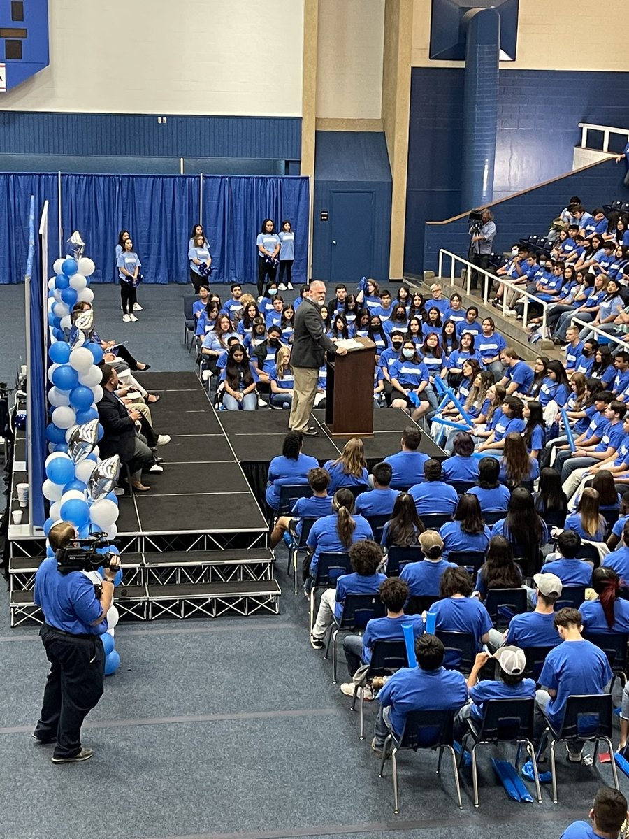 Timothy_L_Clark's tweet photo. College can be free in the Permian basin. Ask us how. #OdessaCollege #PromisesAreKept #OCPromise https://t.co/6lLaLnTKUX