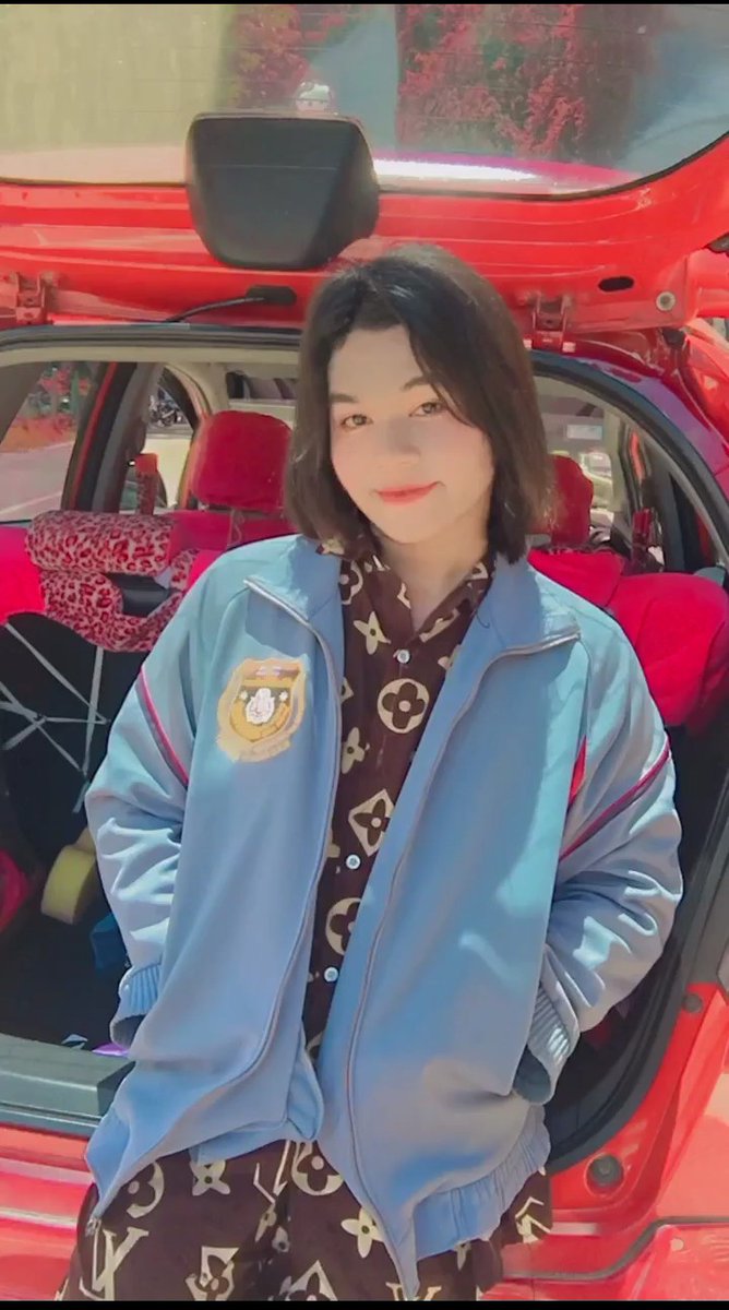 ploy_20s's tweet photo. โสดดด🥰😝
#ยะลา #ยะลานัดเจอ #โสดโปรดจีบ #สาวสองยะลา https://t.co/VSkcLHYrPY