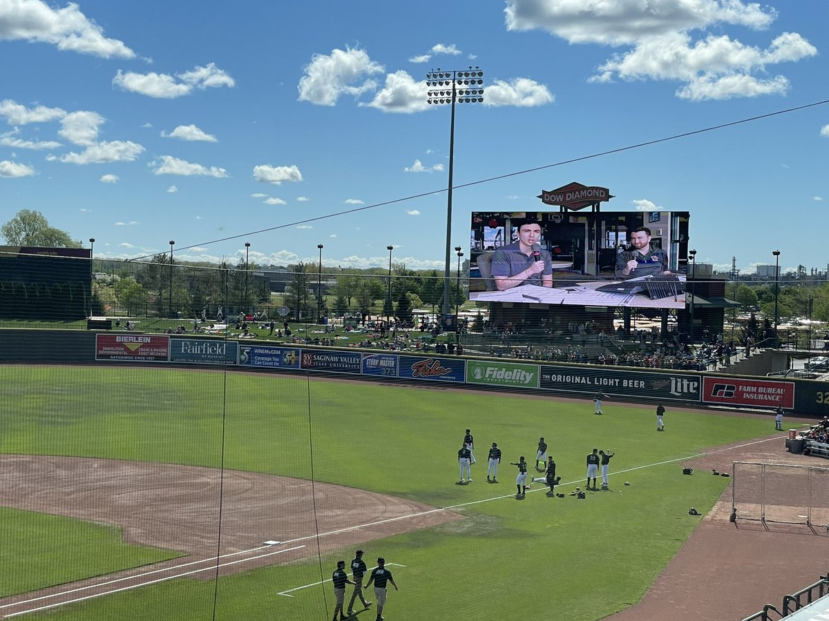 WirtzOnSports's tweet image. Beautiful morning for baseball #LoonsBaseball #DiveIn