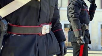 Usicnazionale's tweet photo. CON "#HANNIBAL" LA #DIVISA INVERNALE DEI #CARABINIERI DIVENTA UN CILICIO
#Caldo come fosse #luglio,
picchia duro su tutta la Penisola,
ma il "cambio di stagione" per alcuni #comandi può attendere.
In alcune #regioni si è provveduto.
In altre no.
Ma perché? https://t.co/VDVQW05xBk