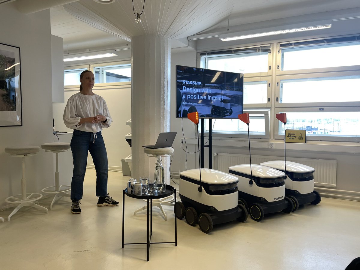 kavedeart's tweet photo. So excited to finally hear more about the @StarshipRobots! I saw them so many times in Espoo and they alway made me smile 🤩 #FutureDesign #robotdelivery #Starship https://t.co/OAIYq7bAep
