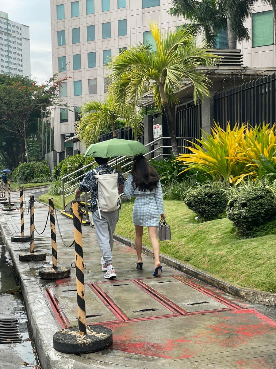 heycarrels's tweet photo. this friendship please 🥺 https://t.co/jZSB9dzfq9
