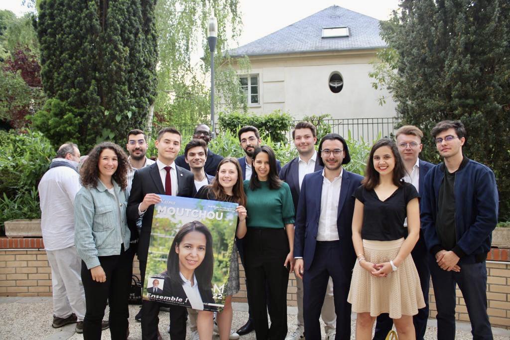 RChantemargue's tweet photo. Rassemblés hier soir autour de @NaimaMoutchou pour le lancement de sa campagne législative.

Pointue et de terrain, elle est un atout pour le Val d’Oise et nous serons à ses côtés pour réussir 5 ans de plus. https://t.co/mjualTebrE