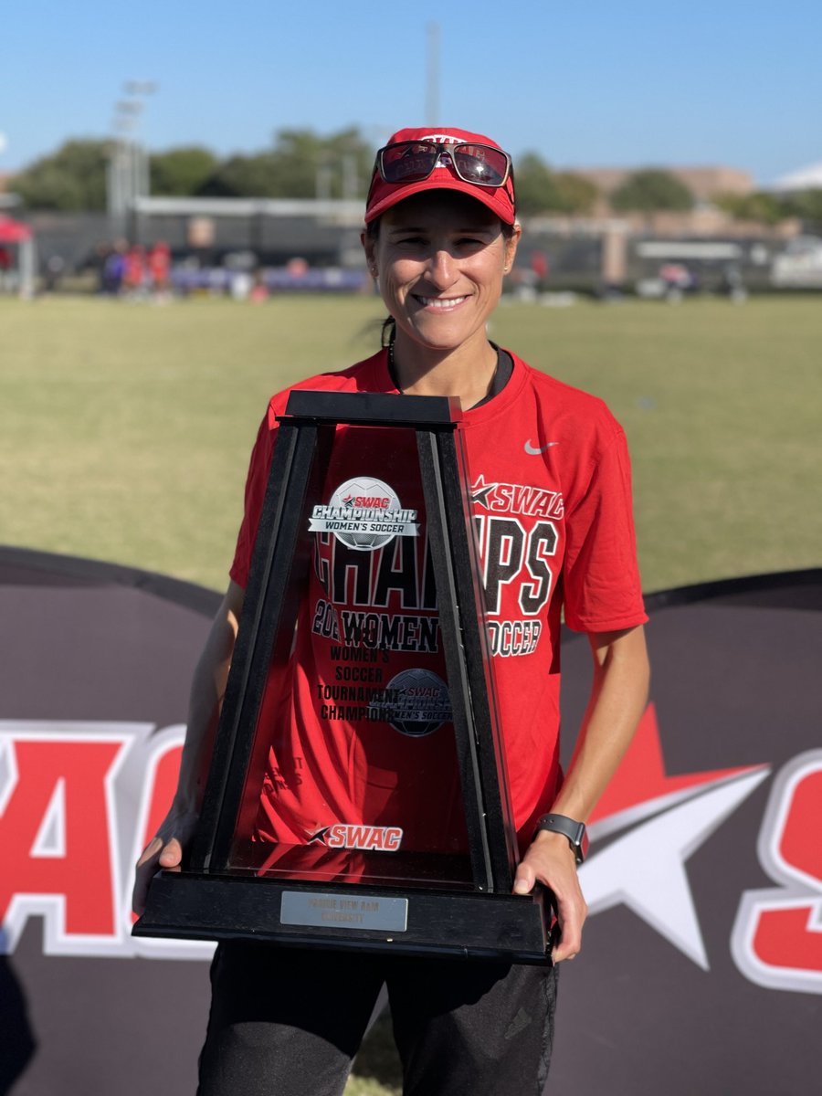 Thank you Coach Curvelo. We love you 💜💛⚽️