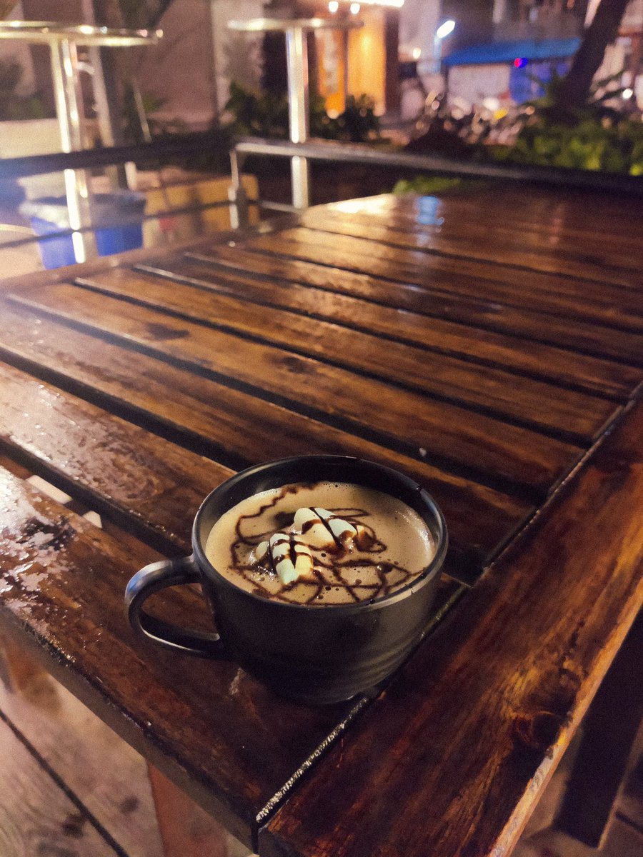 srivanth_mendy's tweet photo. Hot chocolate kind of weather 💥
#coimbatore #putkadalai https://t.co/wjPWkqb0BY