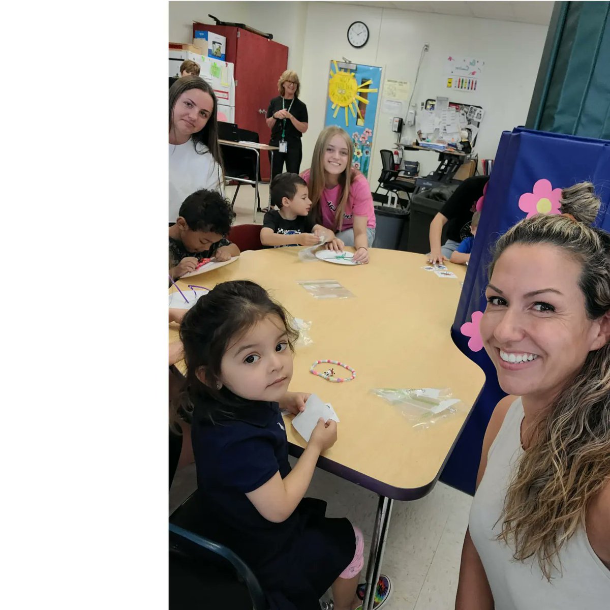 Amanda (@mrsrummenie) on Twitter photo We just had THE BEST time in FHS' Child Lab class! <a href="/AingenitoFACS/">AnnMarie Ingenito</a> me in to read "Daisy's Missing Shoes" to our littlest Dalers, as our biggest Dalers made a lesson to go with the story. I had so much fun reading, and sharing my original illustrations. <a href="/SentenceFrag/">Sentence Fragments</a> We just had THE BEST time in FHS' Child Lab class! <a href="/AingenitoFACS/">AnnMarie Ingenito</a> me in to read "Daisy's Missing Shoes" to our littlest Dalers, as our biggest Dalers made a lesson to go with the story. I had so much fun reading, and sharing my original illustrations. <a href="/SentenceFrag/">Sentence Fragments</a>