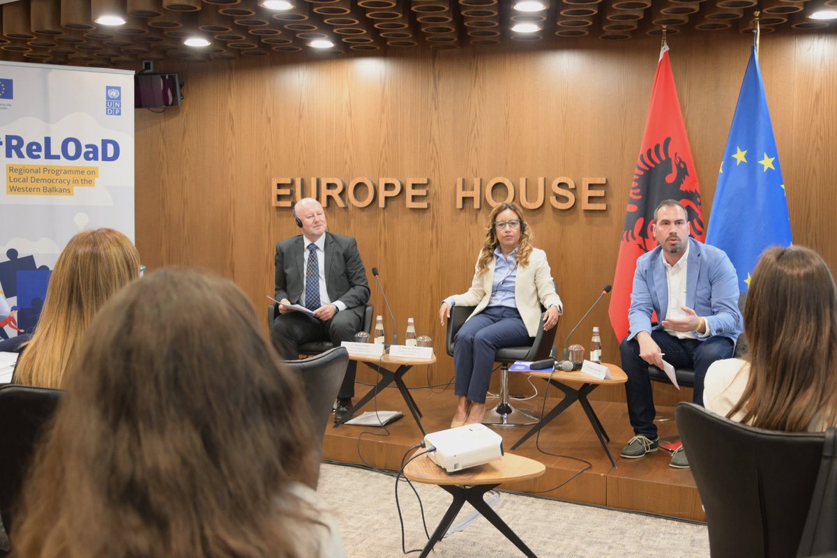 Monica Merino tweet media