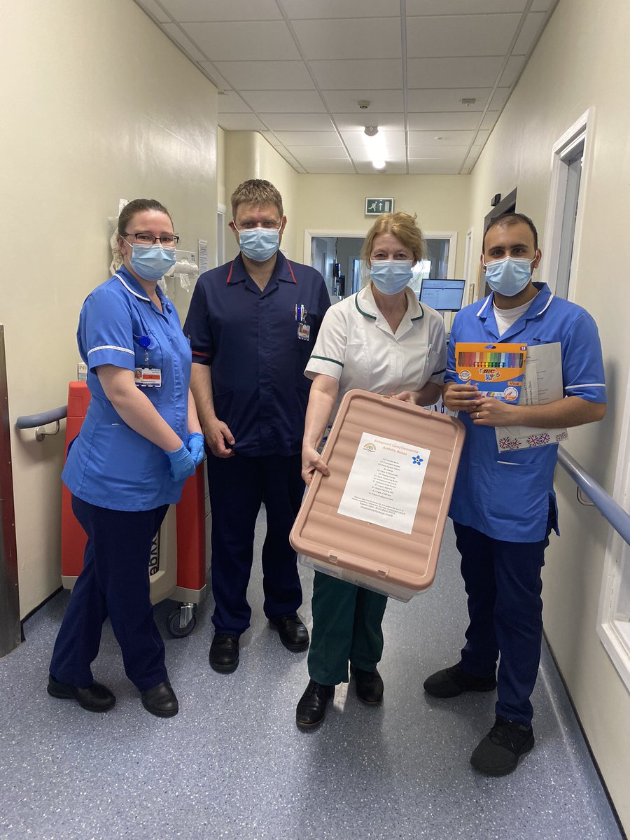 EnhancedCareRBH's tweet photo. Joy and David visiting the wards today dropping of distraction therapy/activity box’s, some pictures taken with ward staff happily receiving them . 😊🌈🙌#DAW2022 #admiralnurse #DementiaActionWeek2022 #MeaningfulMay @boltonnhsft @Joyredwood2 @Cathypacific81 https://t.co/90dRlztFrk