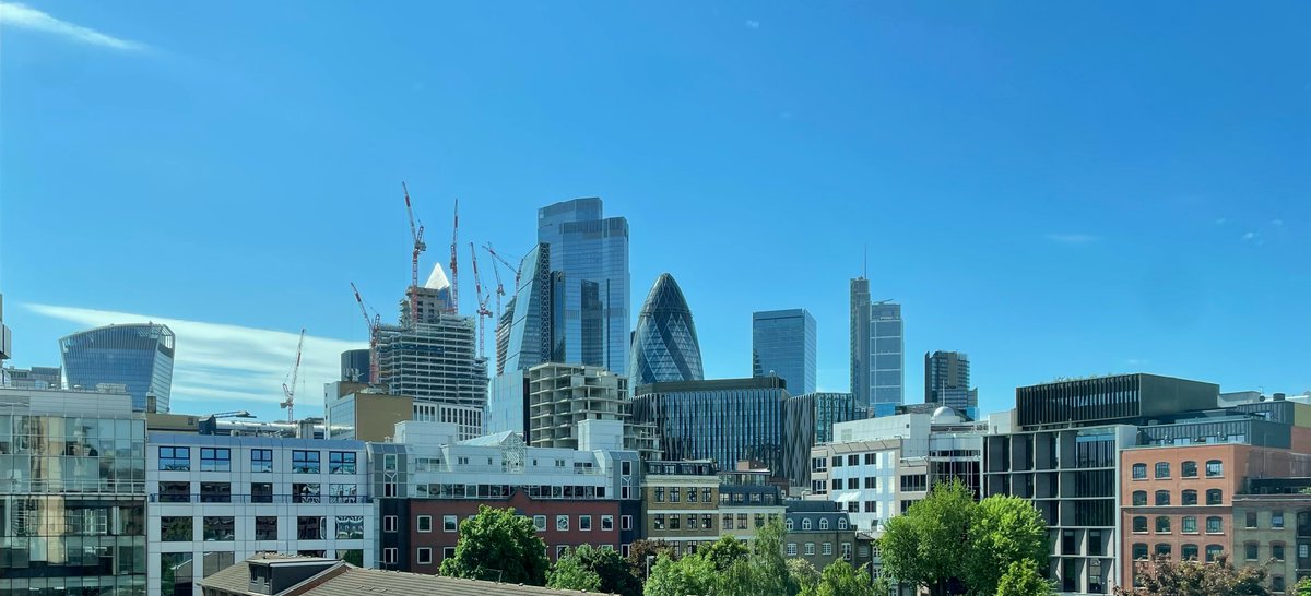 TeamGravita's tweet photo. With a view like this, it is no wonder this is one of the favourite meeting rooms at CBW! 
#londonview #meetingwithaview https://t.co/oH3b0pgcLv