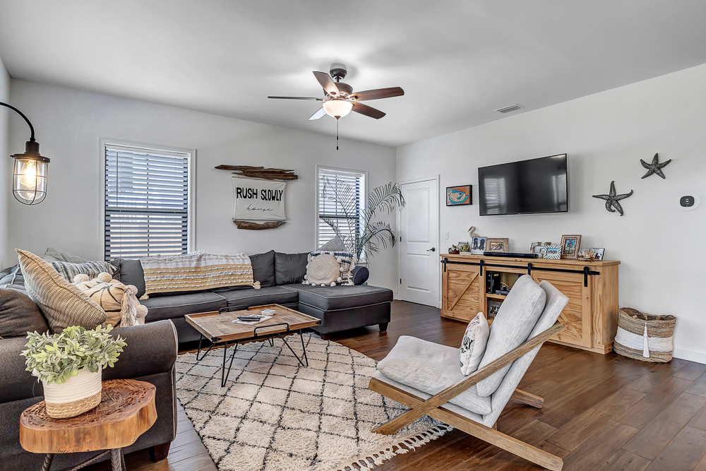 SuncastleProps's tweet image. Come Rush Slowly in St Augustine Beach this Summer!
See it at SuncastleProperties.com