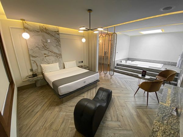 Hotel Niu Bed and Senz tweet media