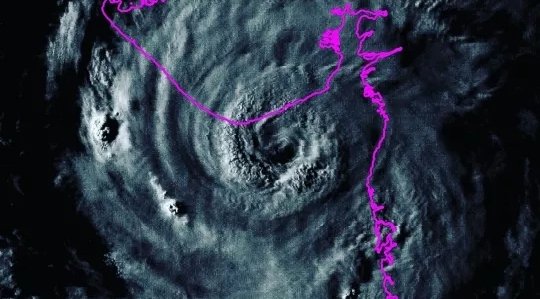 CycloneAnalyser's tweet photo. #COTD
On This Day Cyclone #Tauktae showed a amazing show; peaking as a Category 4 in morning &amp; undergone in a very fast ERC just the door of #Mumbai before making the strongest landfall in #Gujrat as a #Arabian #cyclone 
It caused severe damage in #India 
📸 - @Storm_Chaser_75 https://t.co/1ckgZjURTV