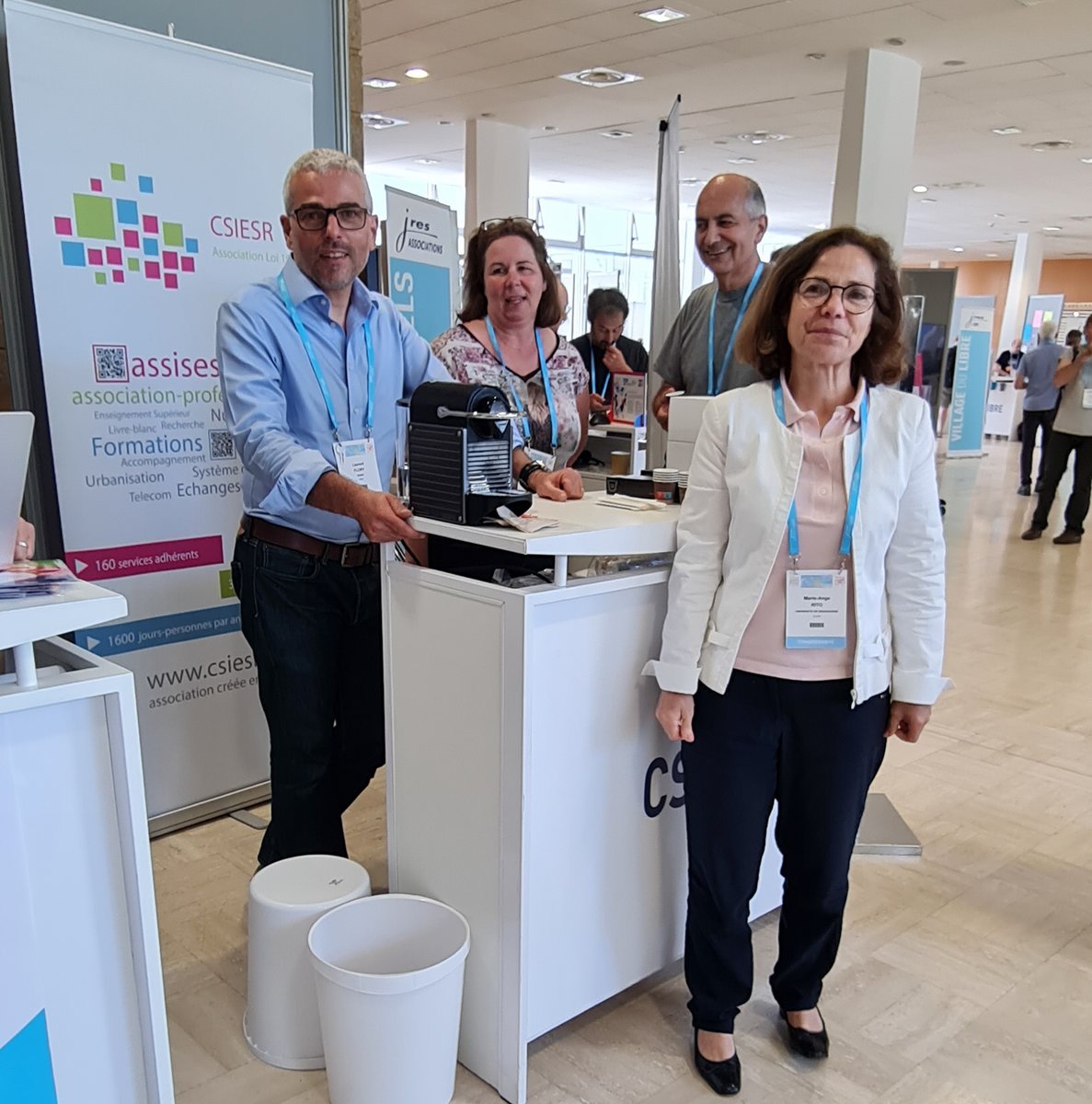 CSIESR's tweet photo. Le CSIESR vous attend aux  #JRES2022 . N'hésitez pas à passer nous voir pour poser vos questions et/ou échanger avec les membres du CA présents sur le stand. #JRES https://t.co/4djel9EYx6