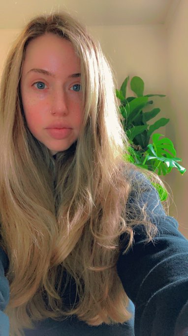 Me + 🌱   What&rsquo;s your favorite green emoji? https://t.co/IwA5q0Lh2x<a href="/tag/curvy"class="tags"><span>#curvy</span></a><a href="/tag/suicidegirls"class="tags"><span>#suicidegirls</span></a><a href="/tag/sg"class="tags"><span>#sg</span></a><a href="/tag/feet"class="tags"><span>#feet</span></a><a href="/tag/girlswithtatt"class="tags"><span>#girlswithtatt</span></a>