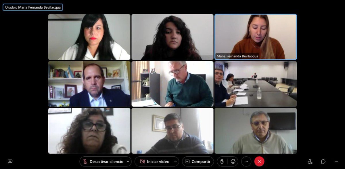 #ReuniónConstitutiva
Comisión de Energía y Combustibles
➡ Presidenta: María Fernanda Bevilacqua (@mfbevilacqua)
➡ Vicepresidente: Luciano Bugallo (<a href="/LuchoBugallo/">LUCHO BUGALLO</a>)
➡ Secretario: Walter Abarca (<a href="/abarcawalter/">Walter Abarca</a>)