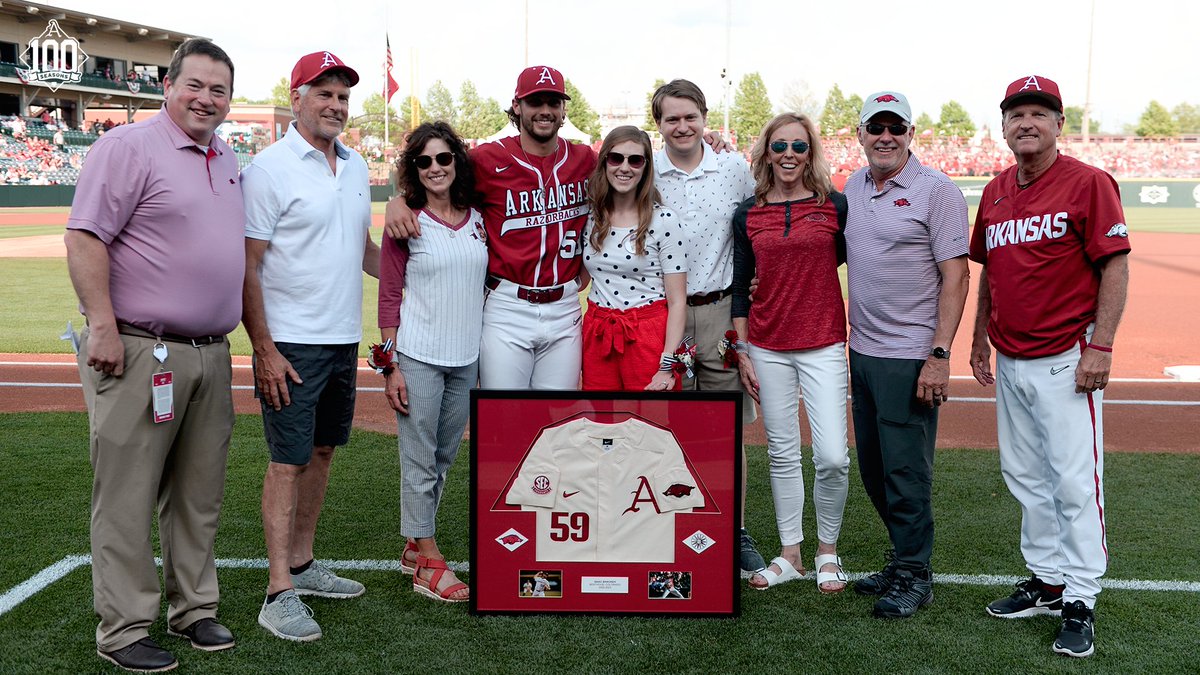 № 59 Issac Bracken

Coming to Arkansas by way of Berthoud, Colorado, Issac will graduate from <a href="/UArkansas/">University of Arkansas</a> with his master’s degree from <a href="/UofA_MSOM/">UofA_MSOM</a>.

👏 <a href="/issacbracken1/">issacbracken</a> (bit.ly/BrackBio)