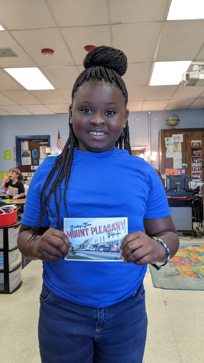 MikeMit42546882's tweet image. Our @MPEStigers 2nd graders are writing postcards to other second graders in Nashville today using @VisitTn postcards #writing #postcards #collaboration