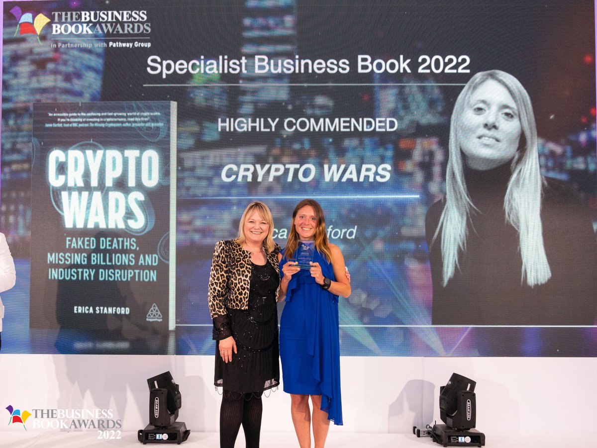That's the way to celebrate winning a <a href="/BizBookAwardUK/">Business Book Awards</a> Highly Commended award. Congratulations to @ericacstanford on her <a href="/KoganPage/">Kogan Page Publishing</a> bestselling 'Crypto Wars' book. Thanks to the gorgeous <a href="/MrLaddMedia/">Edwin Ladd</a> for his good company and impeccable photography #BBA2022